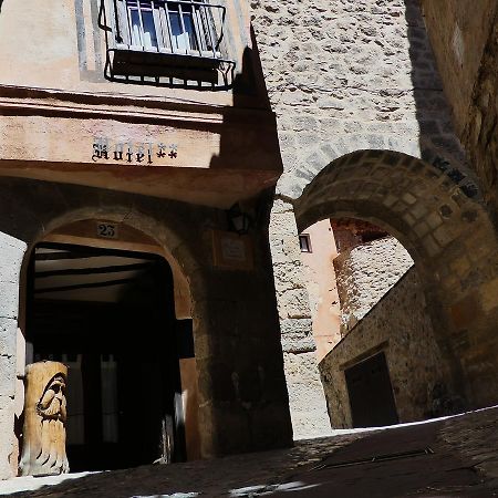 Hotel Posada Del Adarve อัลบาร์ราซิน ภายนอก รูปภาพ