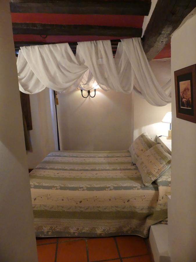 Hotel Posada Del Adarve อัลบาร์ราซิน ภายนอก รูปภาพ