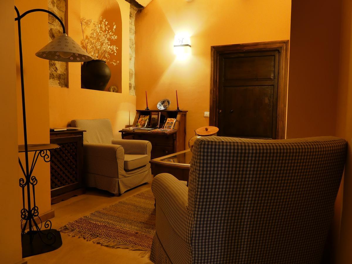 Hotel Posada Del Adarve อัลบาร์ราซิน ภายนอก รูปภาพ
