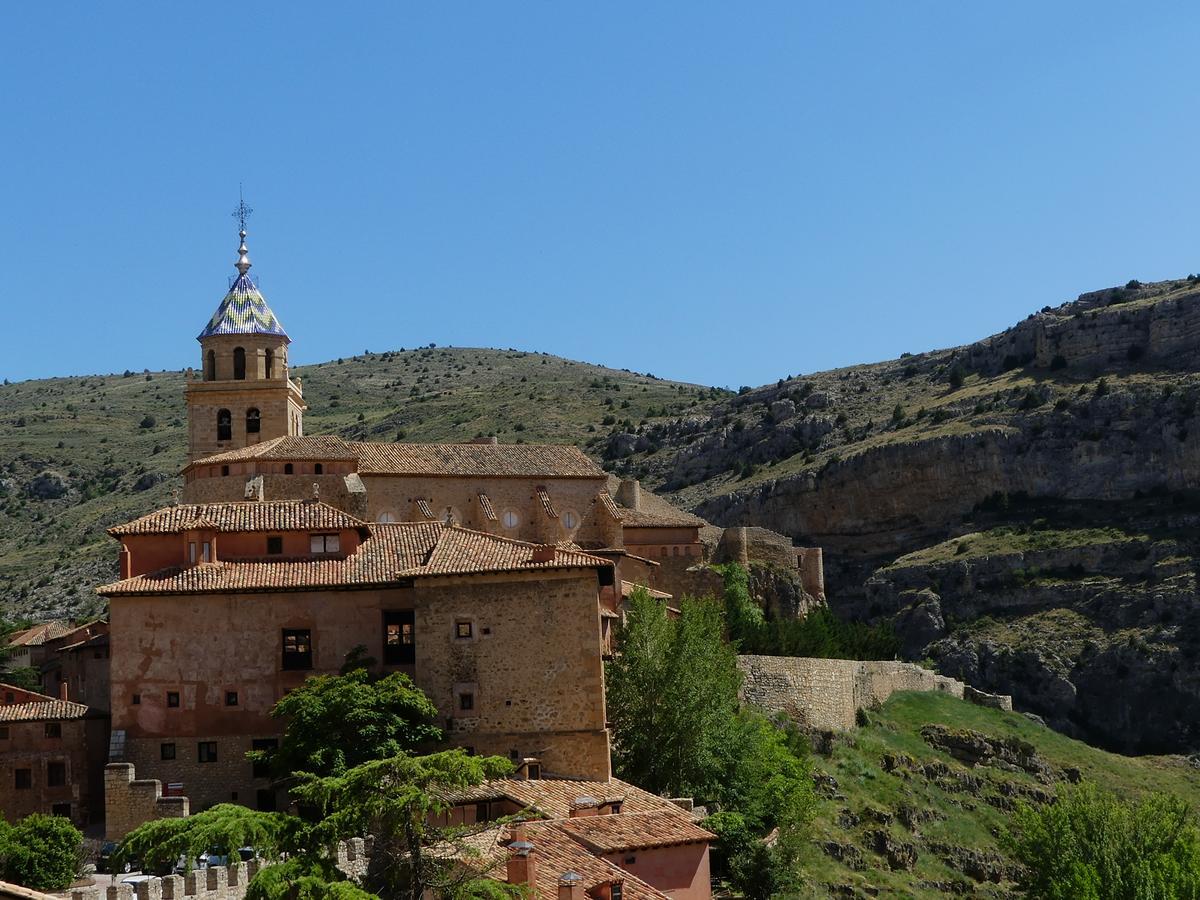 Hotel Posada Del Adarve อัลบาร์ราซิน ภายนอก รูปภาพ