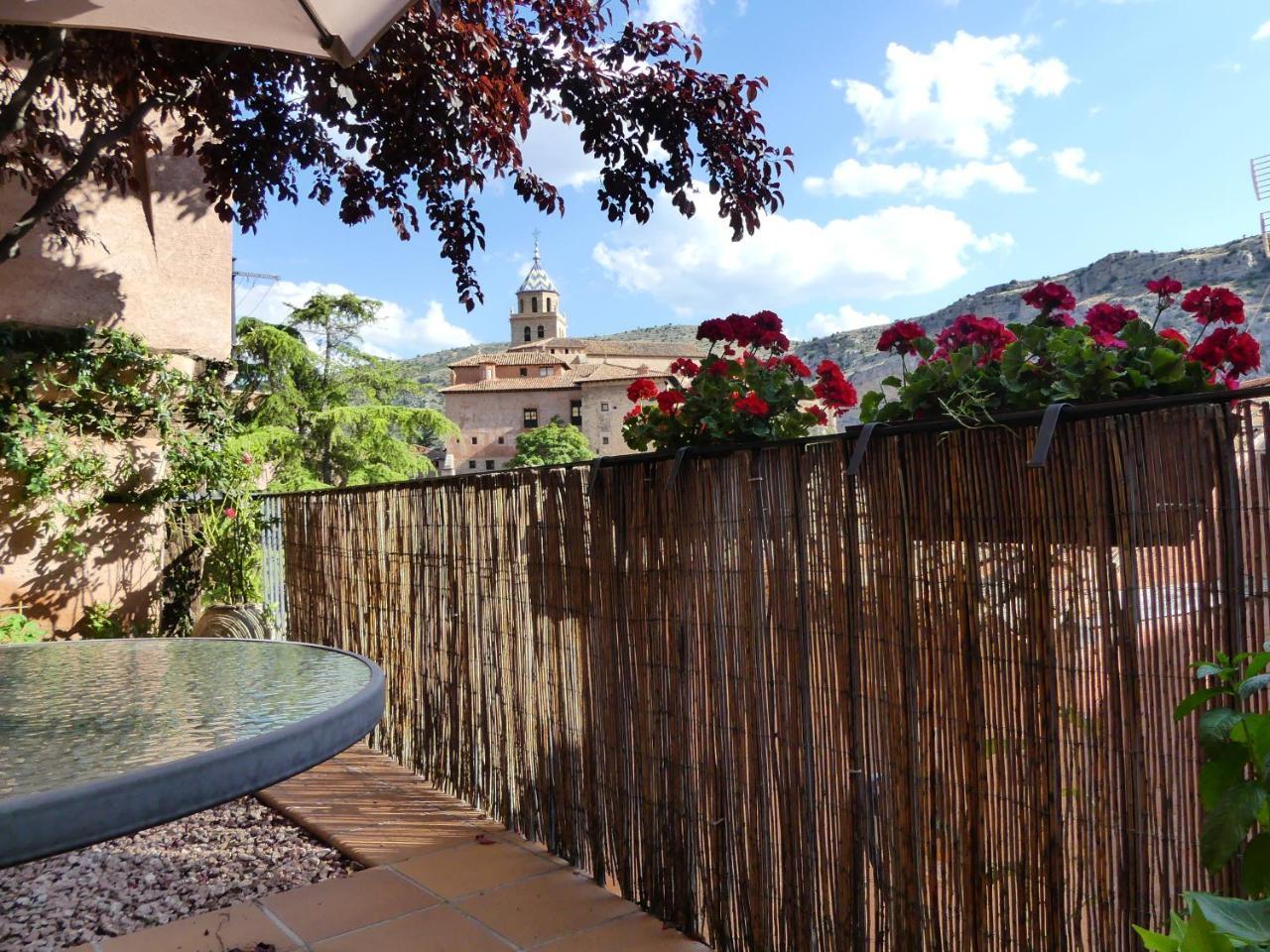 Hotel Posada Del Adarve อัลบาร์ราซิน ภายนอก รูปภาพ